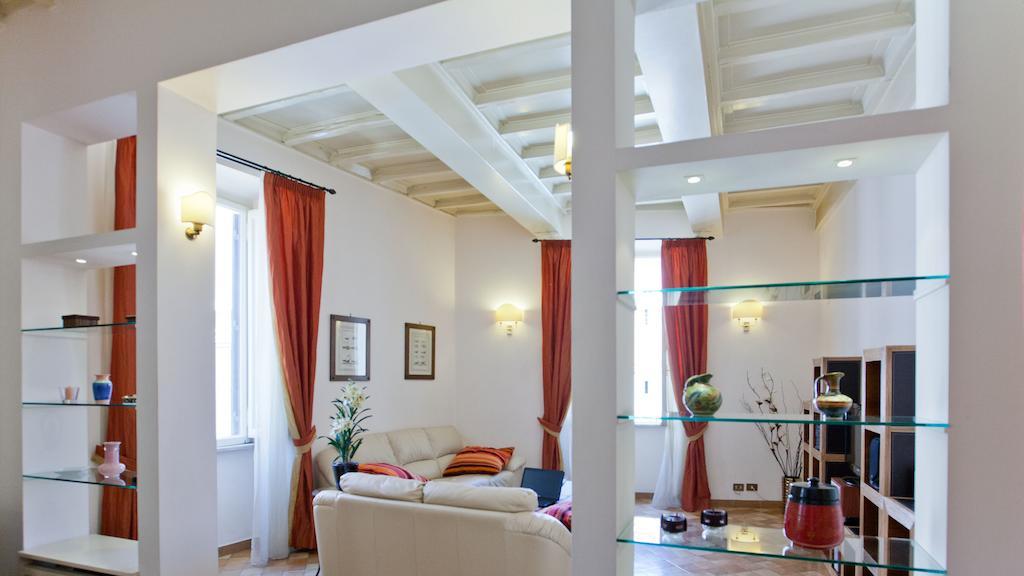 Rental In Rome Trevi Fouintain View Apartment Szoba fotó